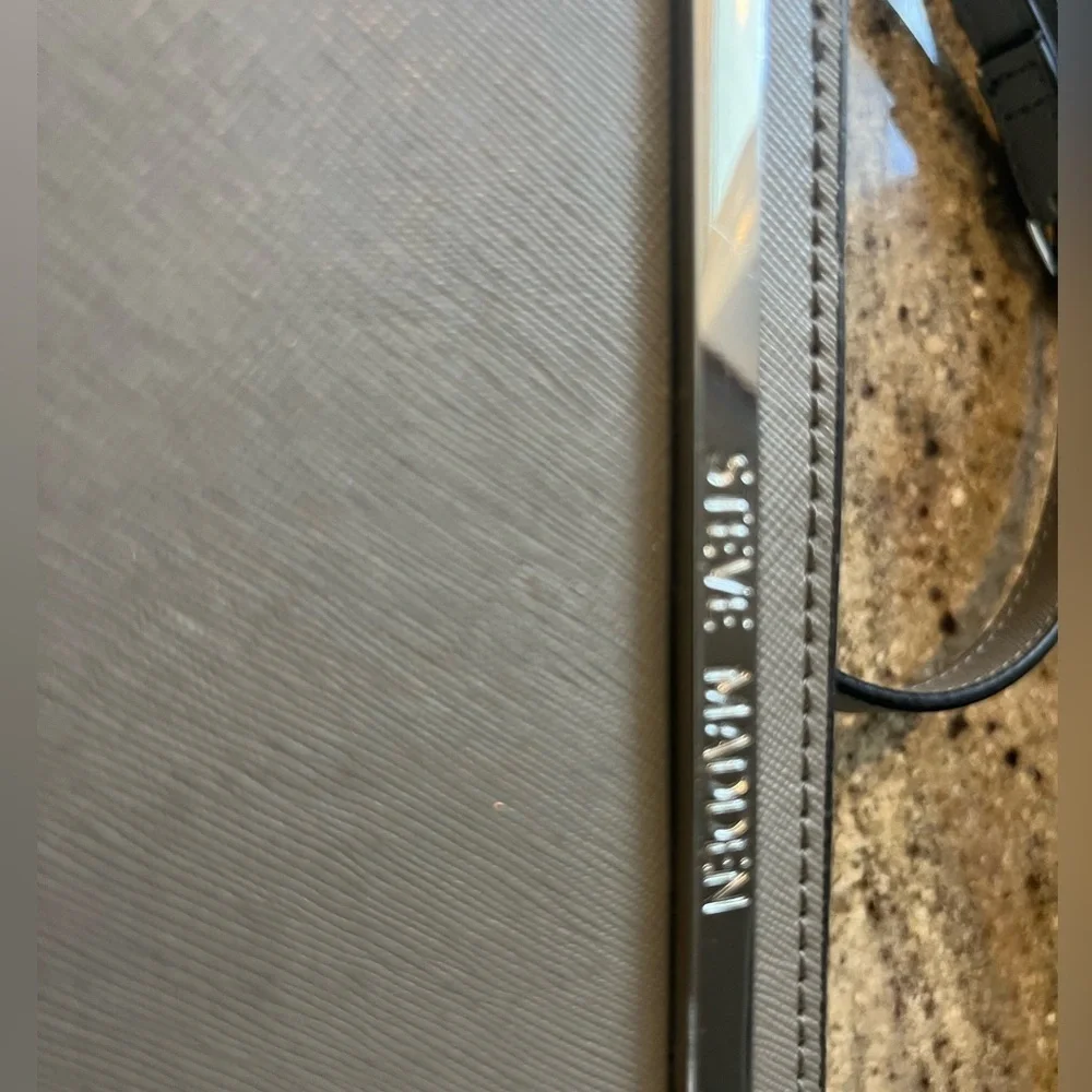 Steve Madden Charcoal Card Holder Purse
